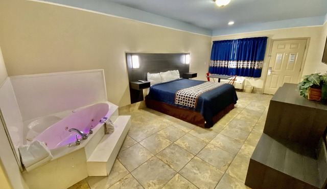Texas Inn and Suites McAllen at La Plaza Mall and Airport