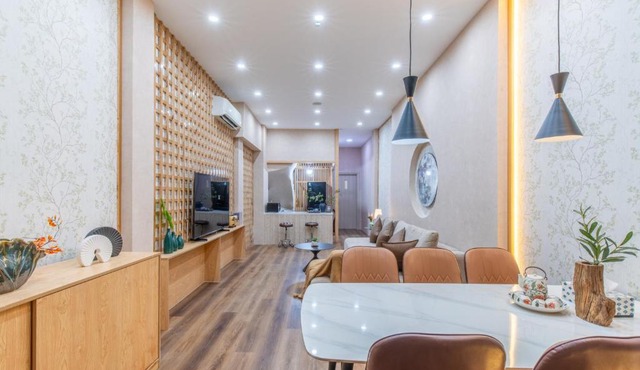 The Hidden Alley House - 5BR - District 1