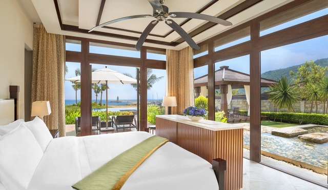 The St. Regis Sanya Yalong Bay Resort