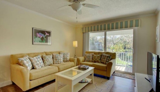 Thinking about Labor Day or Fall Break? We’re Open! Flexible Days! in Saint Simons Island
