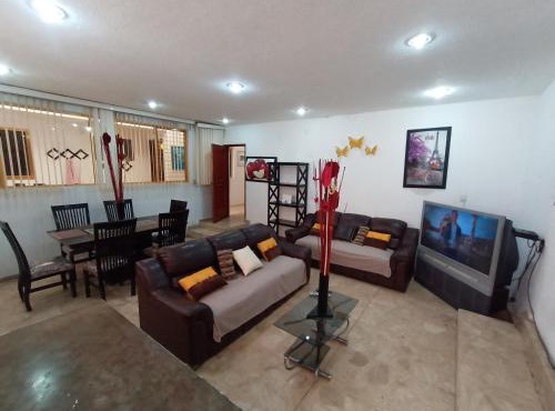 Toluca Centrica House