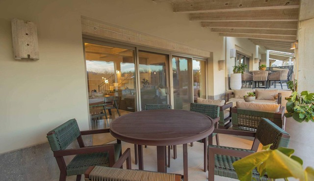 Townhouse 4BR Pueblo Parvada