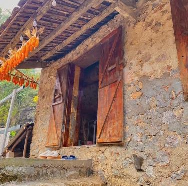 Triệu Hoan Homestay nhà sàn đá cổ làng đá cổ Khuổi Ky
