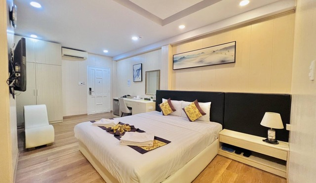 Truc Huyen Hotel