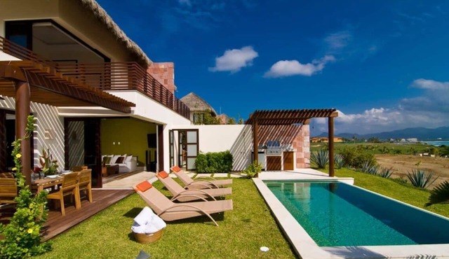 Turquesa in Porta Fortuna by Personal Villas - Beautiful Pool and Beach