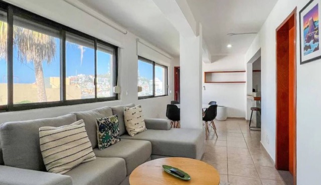 Two-bedroom apartment with a view of Olas Altas
