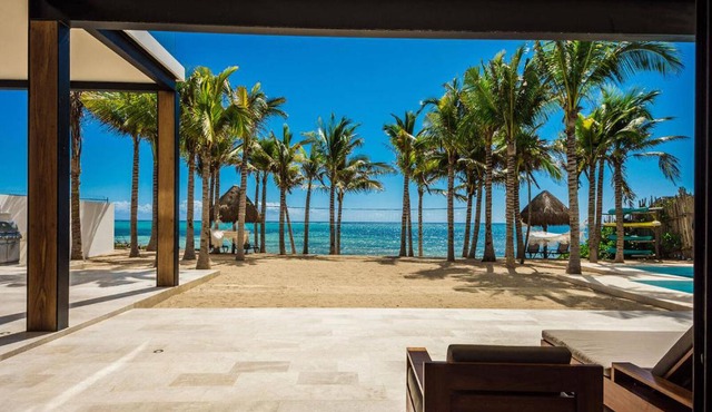 Ultimate Luxury in Soliman Bay - Royalty Treatment - Private Beach Area