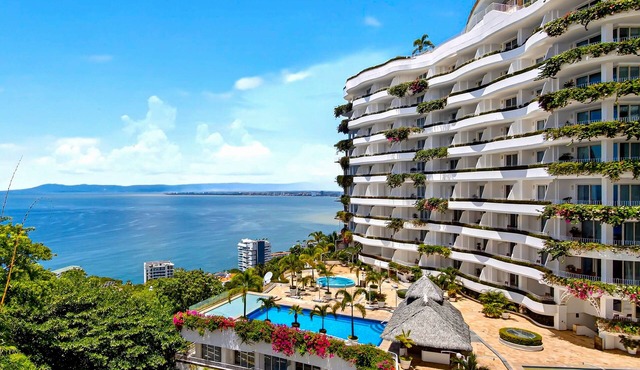 Upscale bayview villa with hot tub, private terrace, pool & stylish interiors