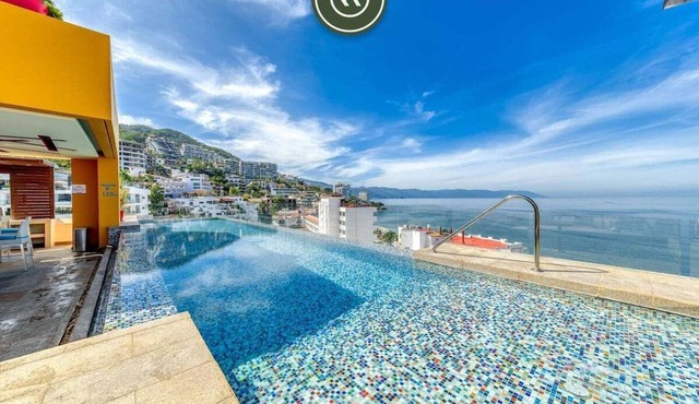 V177 106 1BR/2BA Puerto Vallarta | Pool, Gym, Beach
