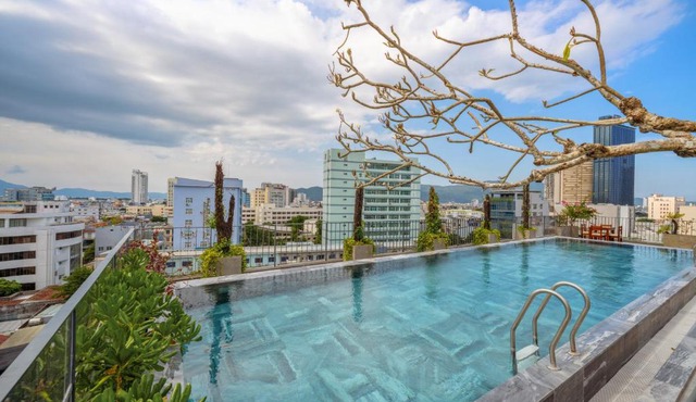 Vernal Hotel & Apartment Da Nang