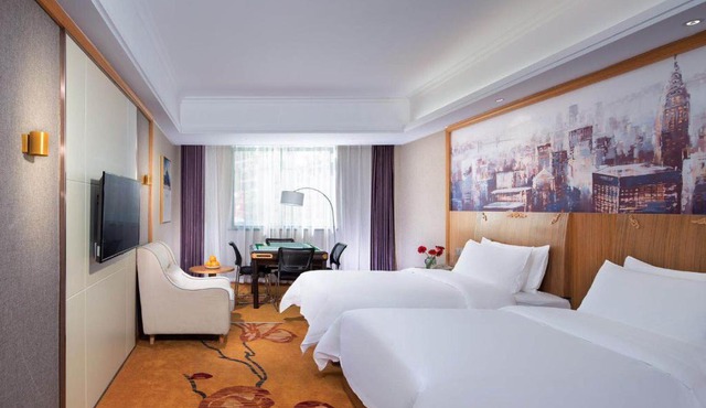 Vienna 3 Best Hotel (Ganzhou shangyou store)
