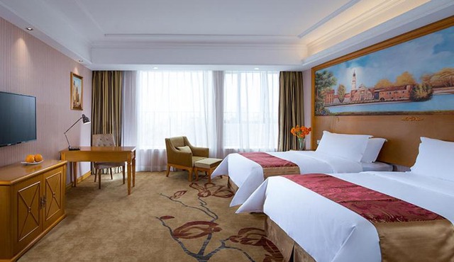 Vienna Hotel Foshan Lecong Furniture Mall