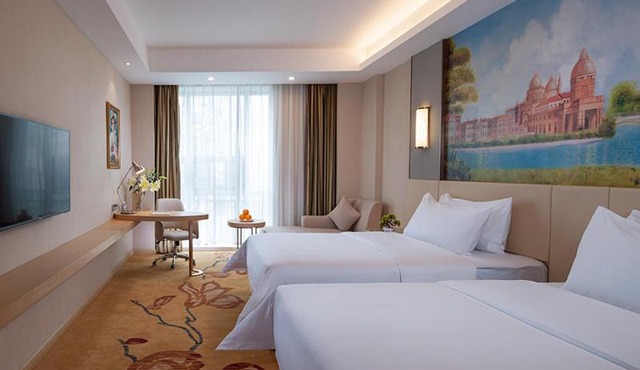 Vienna International Hotel (Guangdong Yunfu Emerging New City Plaza Store)