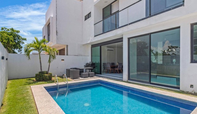 Villa 3E: 4BR w Private Pool & BNayar Beach Club