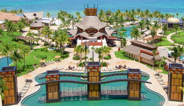 Villa del Palmar Cancun Luxury Beach Resort & Spa