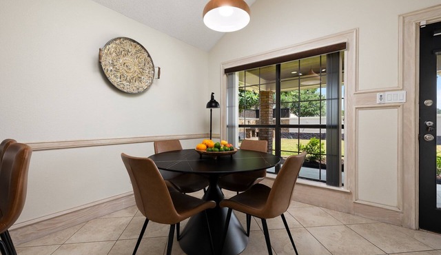 Villa Mani ‒ Comfortable McAllen Retreat for Professionals & Families
