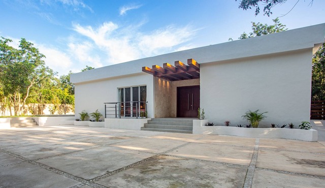Villa Moe Private Luxury Jungle Retreat with Pool