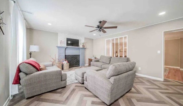 Vineyard Ridge Farmhouse 3BR 2BA Vineyard View Fire pit in Saint James