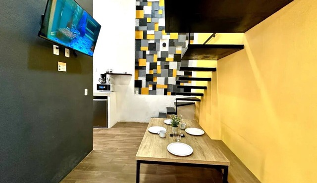 VIP 2 Bedrooms Apt at Historic Center TV Roof
