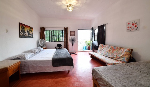 vista al mar/partial ocean view suite