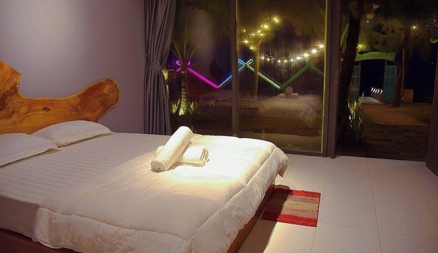 Waikiki Lagi Beach Homestay & restaurant