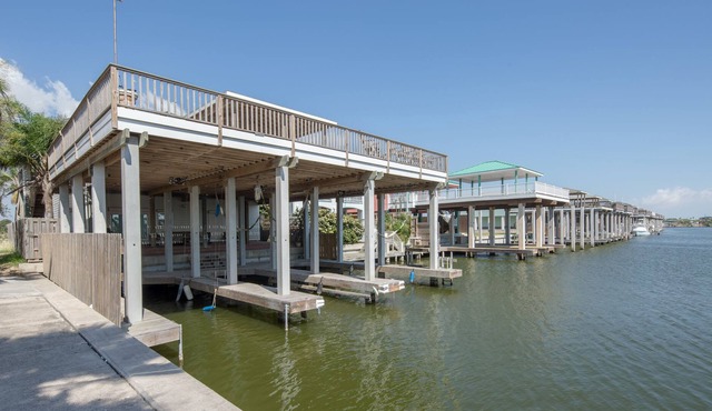 Waterfront 4/3 House- 3 Piers / 3 Boat Slips/Lifts - Port Mansfield, Texas