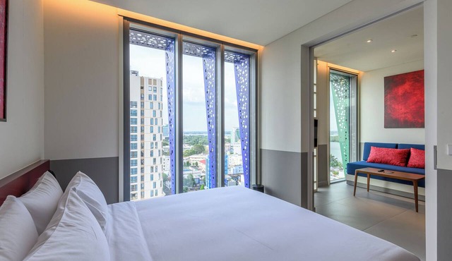 Wink Cantho Centre, Unscripted by Hyatt - 24 Hours stay