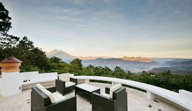 WOW Villa Papa Jaguar Avocado Farm and Estate in the Hills of Antigua