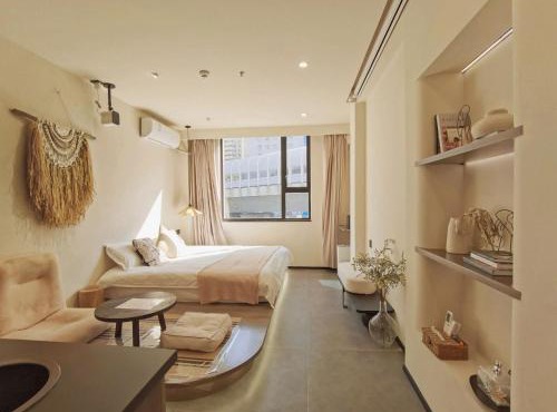忆-SH Cinema Serviced Independent Apartment B&B-Near East Nan Jing Road-People's Square-line8&12