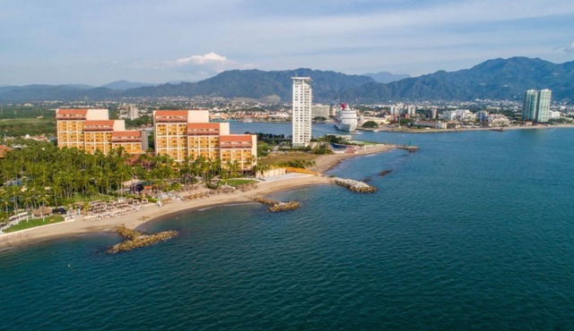 Your Stylish 2BR Escape in Puerto Vallarta