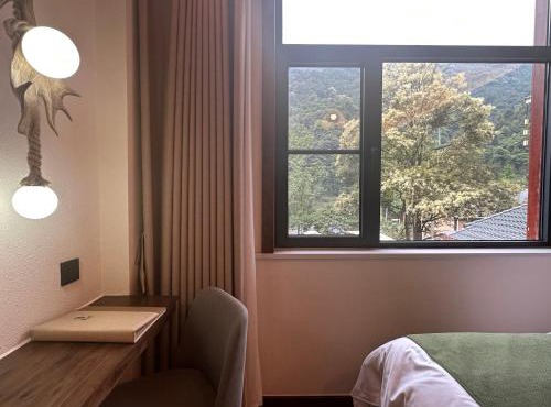 Yuanshan Yayuan Forest Quiet Bed and Breakfast