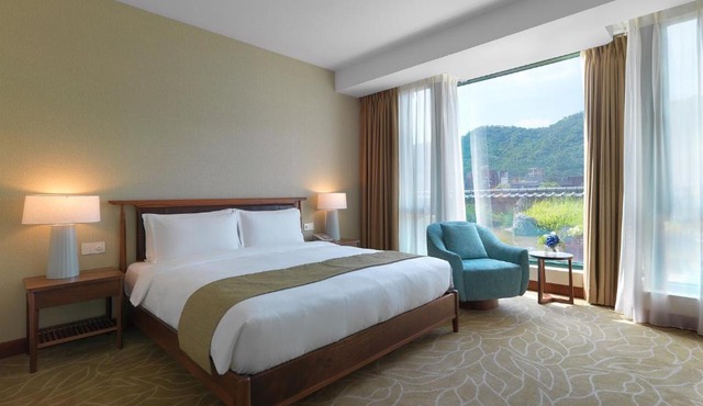 Yusense Hotel