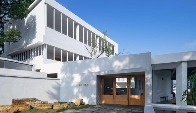 Zhiye Resort Hotel