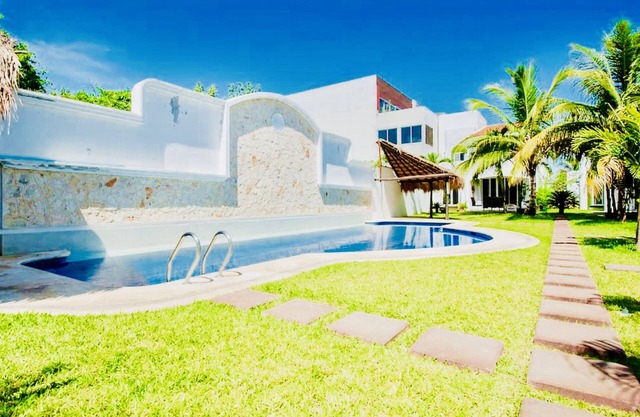 Gorgeous 22 People Villa With Pool Playacar Phase 2
