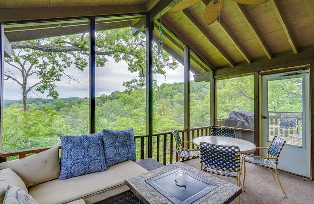 Margaritaville Retreat Deck 