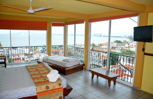 VALLARTA ECONOMIC SUITES