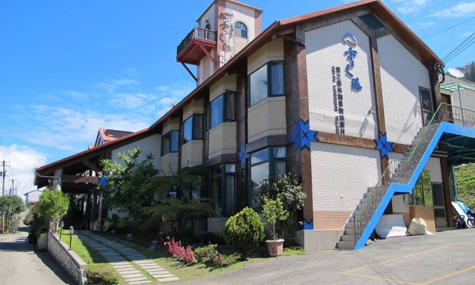 Ren'ai Hotel | 100 m² Motel ∙ 3 bedrooms ∙ 12 guests