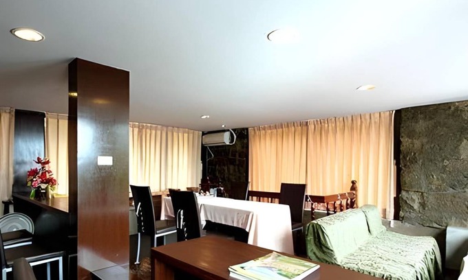 Ruifang Hotel | 100 m² Motel ∙ 4 bedrooms ∙ 12 guests