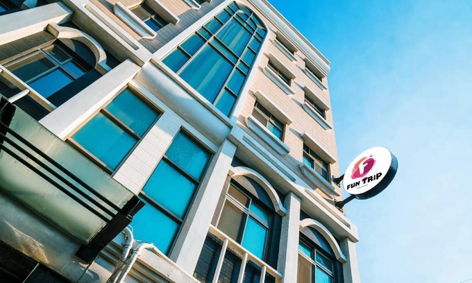Taitung City Centre Hotel | 100 m² Motel ∙ 5 bedrooms ∙ 14 guests
