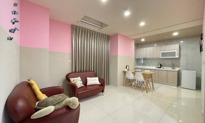 Kaohsiung City Centre Apartment | 132 m² Apartment ∙ 4 bedrooms ∙ 10 guests