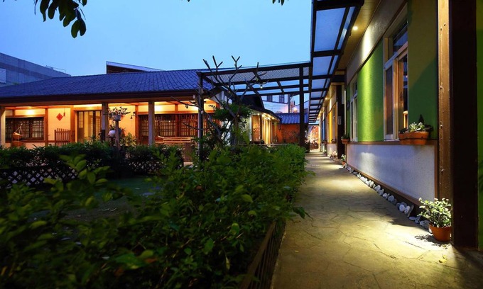 Hualien City Centre Hotel | 132 m² Motel ∙ 2 bedrooms ∙ 10 guests