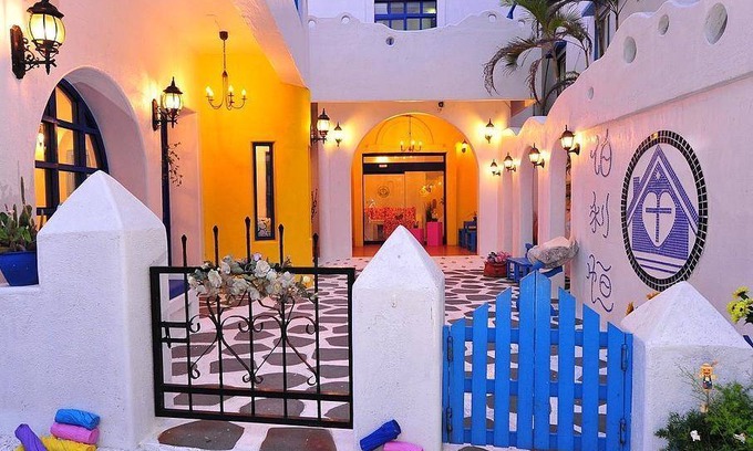 Sail Rock Beach Hotel | 200 m² Motel ∙ 2 bedrooms ∙ 10 guests