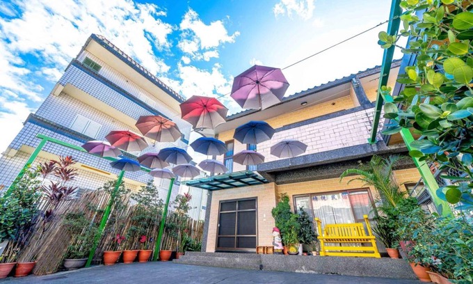 Sanxing Hotel | 30 m² Motel ∙ 3 bedrooms ∙ 14 guests