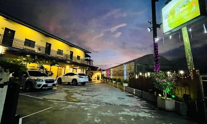 Zhushan Hotel | 30 m² Motel ∙ 4 guests
