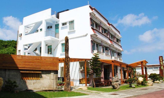 Lyudao Hotel | 33 m² Hotel ∙ 8 guests