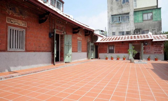 Zuoying District Hotel | 33 m² Motel ∙ 2 guests