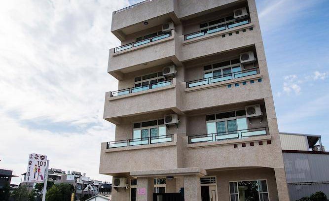 Taitung Hotel | 36 m² Motel ∙ 6 guests