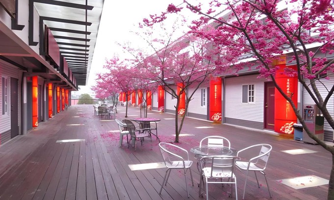 Sanyi Hotel | 36 m² Motel ∙ 8 guests