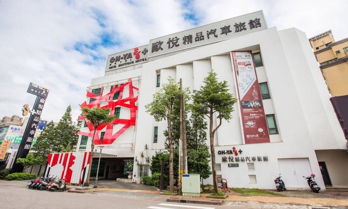 Taoyuan District Hotel | 496 m² Motel ∙ 2 bedrooms ∙ 8 guests
