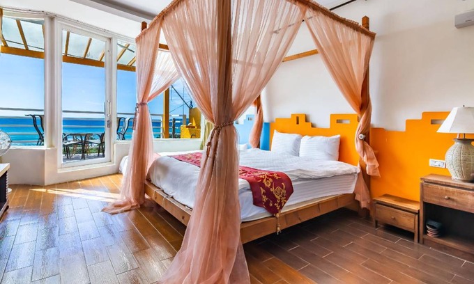 Big Beach Hotel | 50 m² Motel ∙ 3 guests